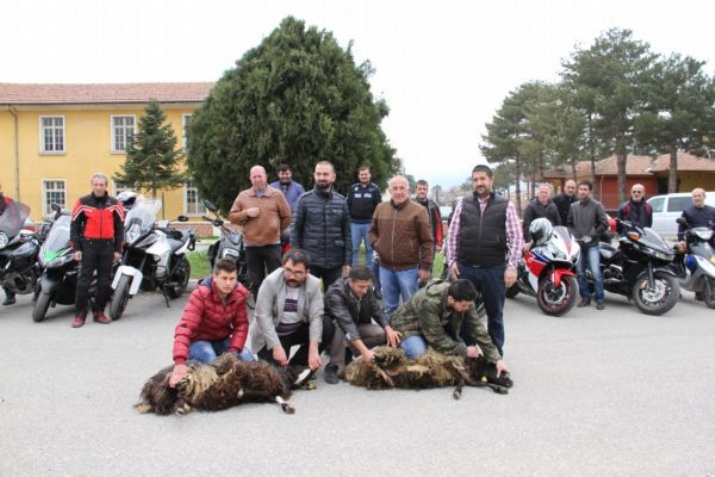 Motosikletçiler 2015 Sezonunu Kurban Keserek Açtı